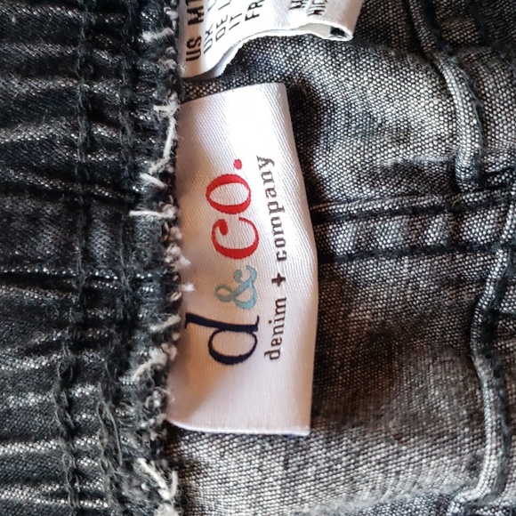 DENIM&CO How Timeless 4-Pocket Pull-On Straight Jeans - Black - Size Medium TALL - Picture 2 of 12